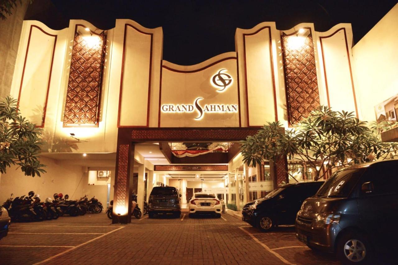 Grand Sahman Hotel Solo Exterior foto